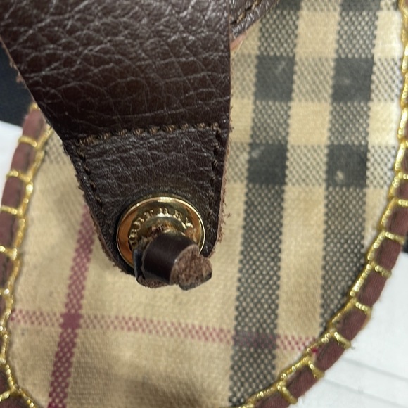 Burberry Wedge Slip - Picture 4 of 4